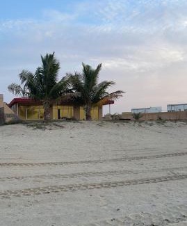 Al Gharbia Ski Chalet | شاليه على البحر UAE, Abu Dhabi