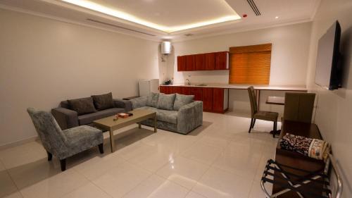 Al Ulaya Hotel | شركة حديقة لينا للشقق المخدومة - 5