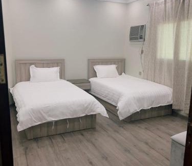 Tabuk Apartment | شقة أنيقة بموقع مميز