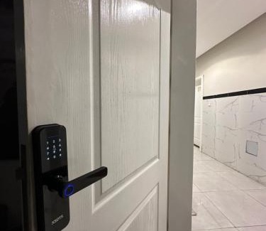 Al Khobar Apartment | شقة بصالة وغرفة نوم لشخصين