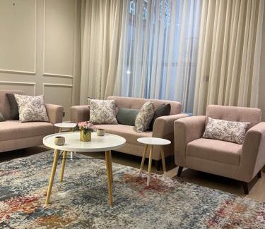 Riyadh Apartment | شقه مؤثثه بالكامل حي الملك فيصل شرق الرياض