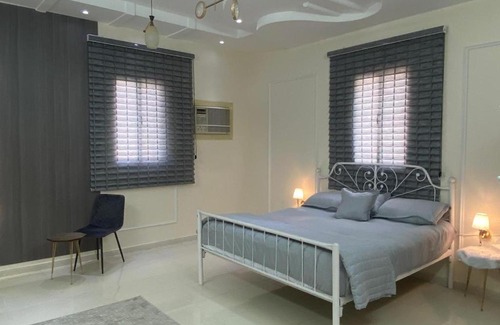 Muhayil Apartment | غرفة نوم وصاله جلوس