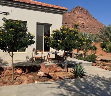 AlUla Villa | فيلا بمزرعة