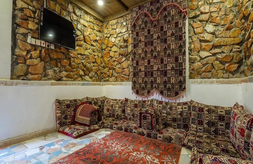 Buraydah Ski Chalet | قصر العروس