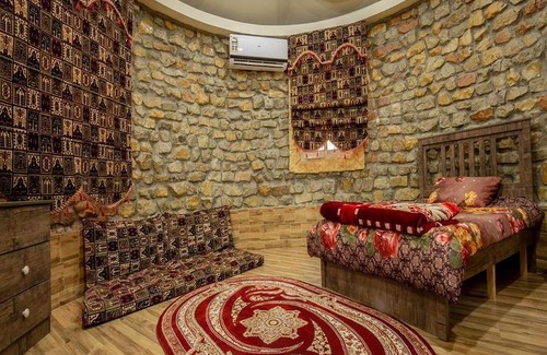 Buraydah Ski Chalet | قصر العروس