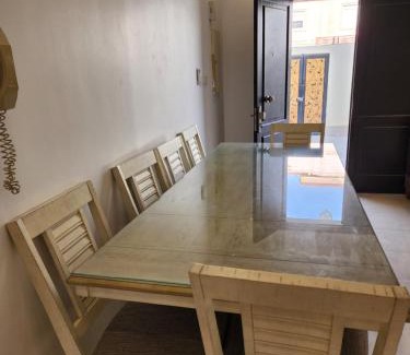 Al Kura Apartment | قصر الهدوء