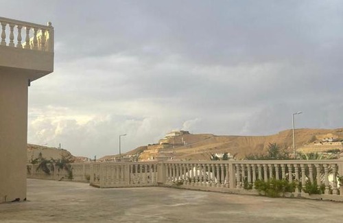 Riyadh House | منتجعكم في العمارية