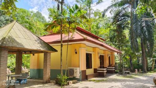 Ban Rai House | บ้านไร่ธนัชพร