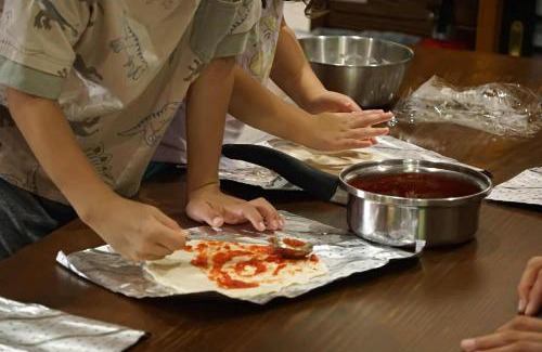 Akune Apartment | おこさま連れ限定一棟貸し的場邸