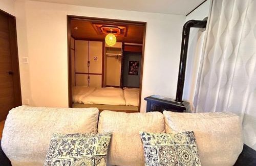 Asahikawa Apartment | かんたろうもねたろうの円宿ーNew!キッズエリア大好評!スキー場3ヶ所アクセス良好!車で美瑛18分 旭川15分 コンビニ徒歩5分!