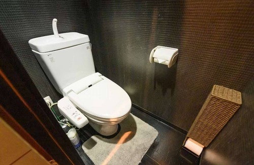 Chuo Apartment | アクセス&コスパ最高!徒歩 本町駅5分! 広々デザイナーズ1LDK、最大6人!902