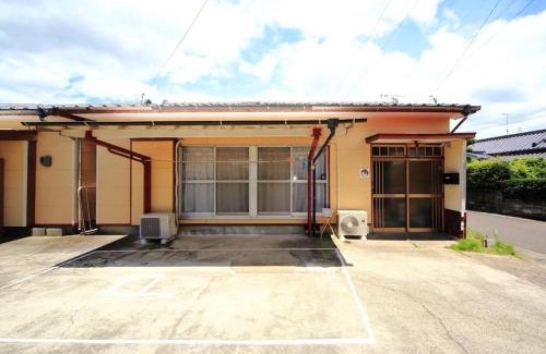 Izumi House | カモンイン 寿