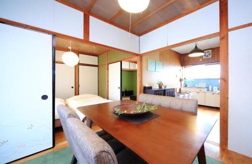 Izumi House | カモンイン 寿