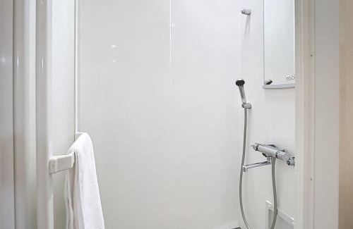 Naka Ward Apartment | キュリナリーBed and Art