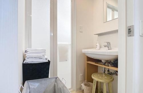 Naka Ward Apartment | キュリナリーBed and Art