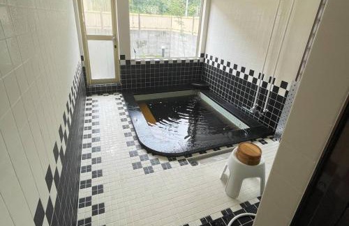 Shiraoi-cho House | コテージR 広々空間と自然豊かなエリアでRelaxステイ バーベキューセットあり4名様まで同一料金