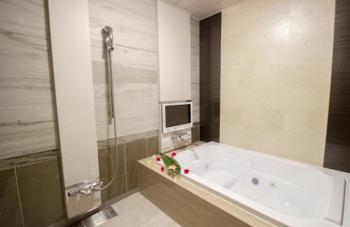 Nishi Ward Hotel | ホテル アンジュエトワール 堺 - Adult Only