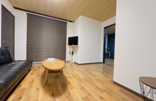 Shiroishi Apartment | リノベーション済み室内新築 Service Apartment Sapporoザ・ハウス4LDK86㎡