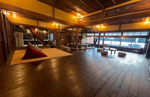 Owase Apartment | 一棟貸し 海辺の古民家宿sent