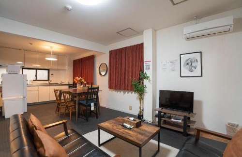 Suminoe Villa | 住吉メリー4階建戸建て 最大16人まで! 住吉大社徒歩圏内 梅田奈良関空まで直行