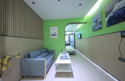 Huli Hotel | 南屿轻奢影院酒店 近厦门高崎国际机场和地铁站 近五缘湾景区 近湾悦城商圈