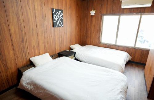 Kosai Apartment | 古民家一棟貸子犬と画家みんなの家