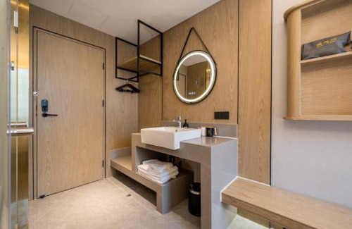 Yangpu Hotel | 唯庭轻居酒店五角场长海医院店