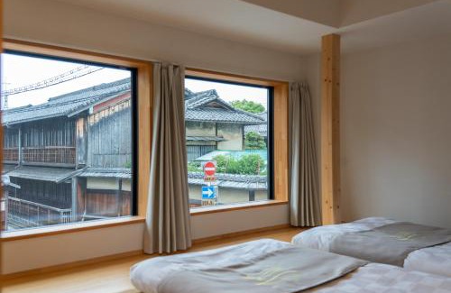 Shimogyo Apartment | 夏様五条丹波口 Modern Kyoto Townhouse, Whole House