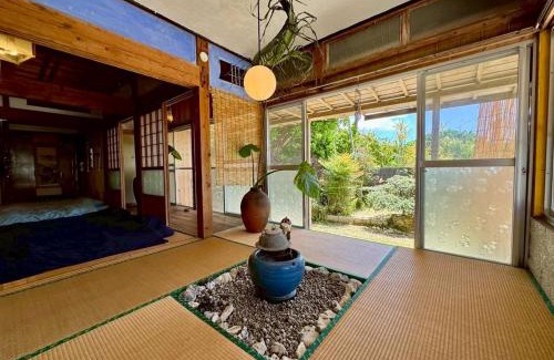 Kikai Island Villa | -大人数で泊まれる一棟貸し-なかまあじーんやー海近くの素敵な島暮らし体験-手久津久-