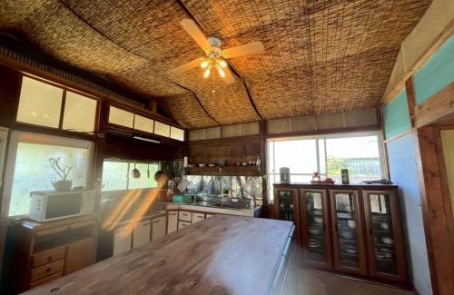 Kikai Island Villa | -大人数で泊まれる一棟貸し-なかまあじーんやー海近くの素敵な島暮らし体験-手久津久-