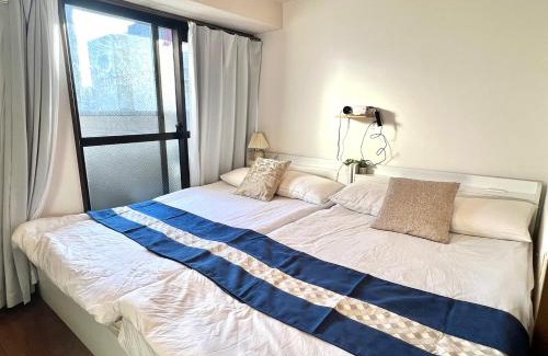 Naniwa Apartment | 大国町駅徒歩3分 なんば駅1駅 最大6名 ロイヤル603