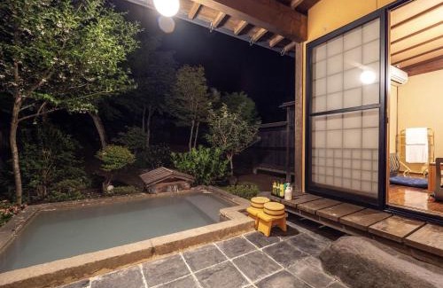 Oguni Hotel | 天空の湯屋 山荘 華柚