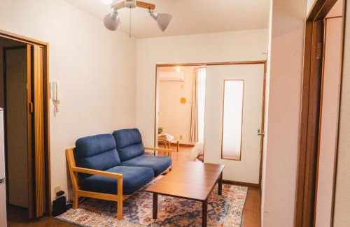 Maeda-nishi Machi Apartment | 寄道アパート-3ベッドルーム1戸貸切-最大7名宿泊可-駐車場1台無料