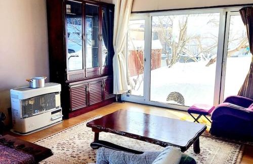 Minami House | 川と森の静かな街に朝陽の見える部屋 無料駐車場