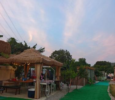 Yuen Long Other | 復古車露營住宿