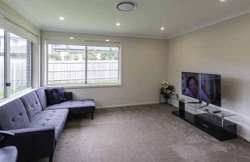 Marsden Park House | 整套度假别墅 Holiday house Sydney