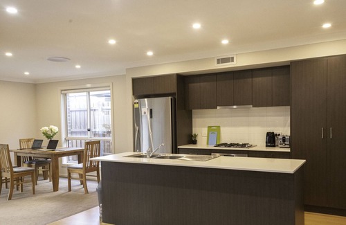 Marsden Park House | 整套度假别墅 Holiday house Sydney