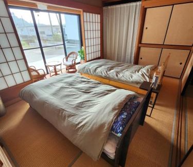 Tanabe House | 旅の宿さくら庵