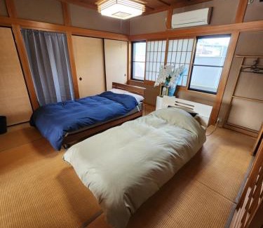 Tanabe House | 旅の宿さくら庵