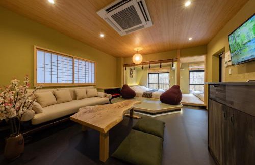 Namba Hotel | 旅館竹のや 貸切サウナ風呂 "道頓堀5分"なんば10分"