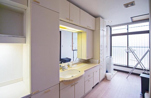 Ikuno Villa | -旅time 今里パーク- 最大10人宿泊 今里駅 小路駅に近く 広いキッチン 今里エリア交通便利