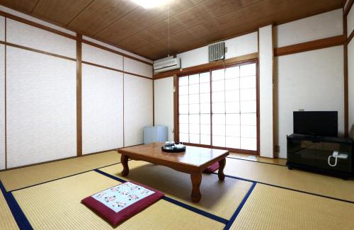 Minami Hotel | 明山荘