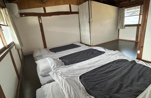 Fukushima Apartment | 昭和の家anzu 二階建ての一棟貸切