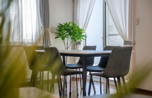 Toyohira Villa | 札幌中心車7分 近地鐵350m 一站到薄野 3房 2廁所 1浴室 1淋浴 可停2車