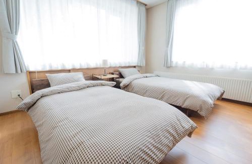 Naie House | 泊まれる音楽室 The Music Room-inn