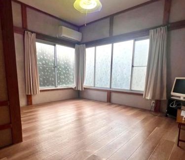 Oshima House | 波浮とみや全部屋個室