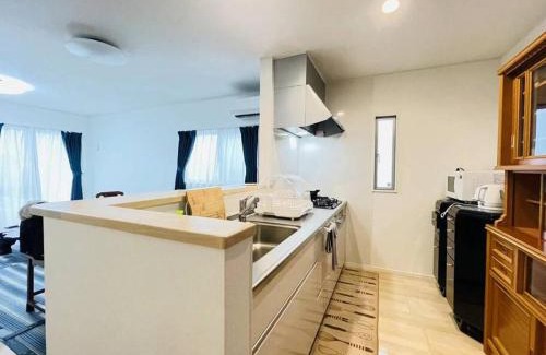 Itoman Ski Chalet | 海に近い田舎にある新築家の丹霞阁