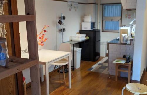 Fushimi Apartment | 【豊和マンション稲荷302号室】伏見稲荷駅徒歩3分!Free Wifi付のお宿!