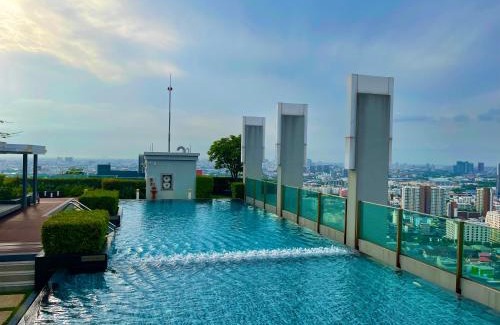 Ratchadaphisek Apartment | 辉煌象神庙主路地铁旁 全配套设施高端公寓 网红打卡地