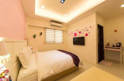 Hualien City Centre Bed & Breakfast | 醇境民宿市區車庫停車場